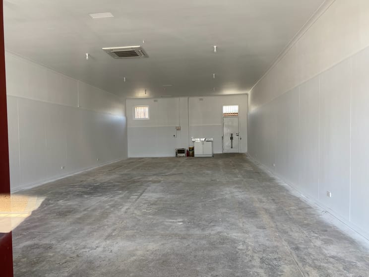 Click to view all images 45 Belmore Street Yarrawonga VIC 3730 - Image 2