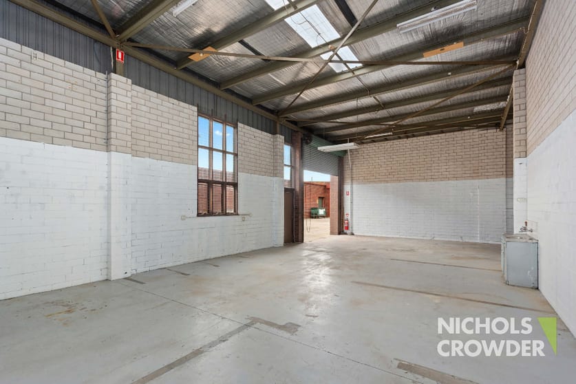 Click to view all images 1&2/6 Shearson Crescent Mentone VIC 3194 - Image 2