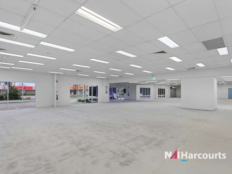 Click to view all images 160 Boat Harbour Drive Pialba QLD 4655 - Image 3