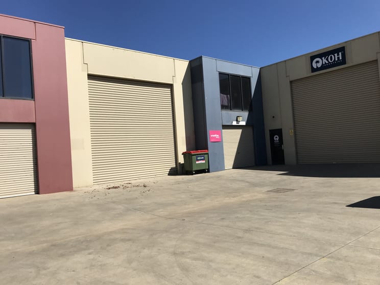 Click to view all images Shed 4, 6 Builders Close Wendouree VIC 3355 - Image 1