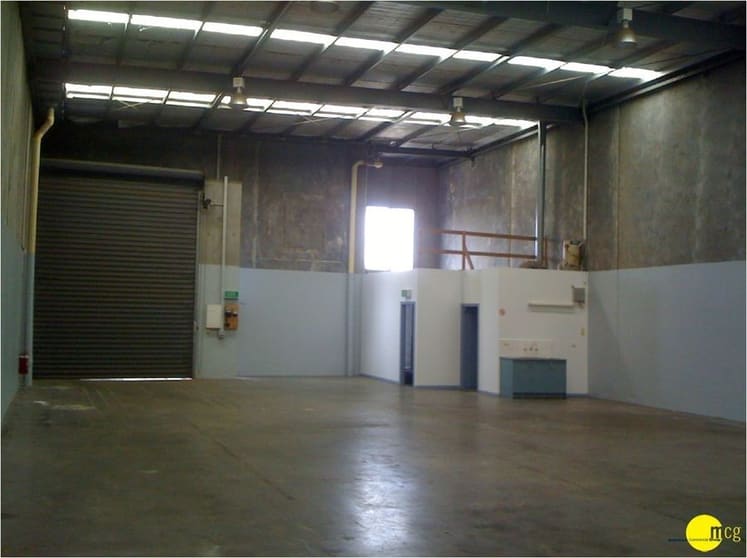 Click to view all images Unit 1/15 Ovata Drive Tullamarine VIC 3043 - Image 3
