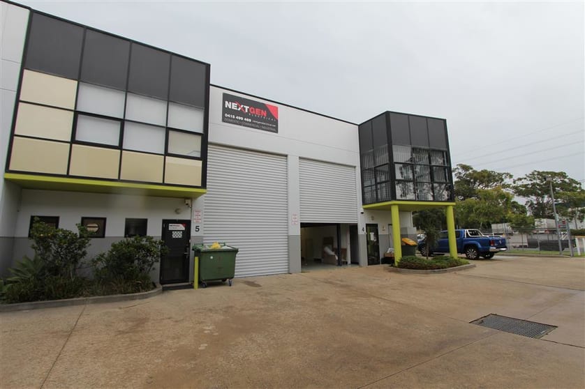 Click to view all images Unit 4/138 Bath Road Kirrawee NSW 2232 - Image 2