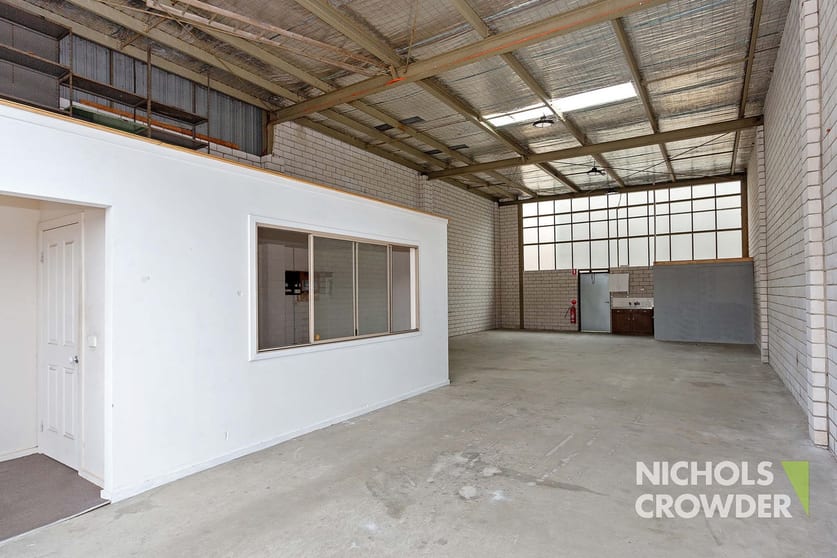 Click to view all images 2/80 Voltri Street Mentone VIC 3194 - Image 1