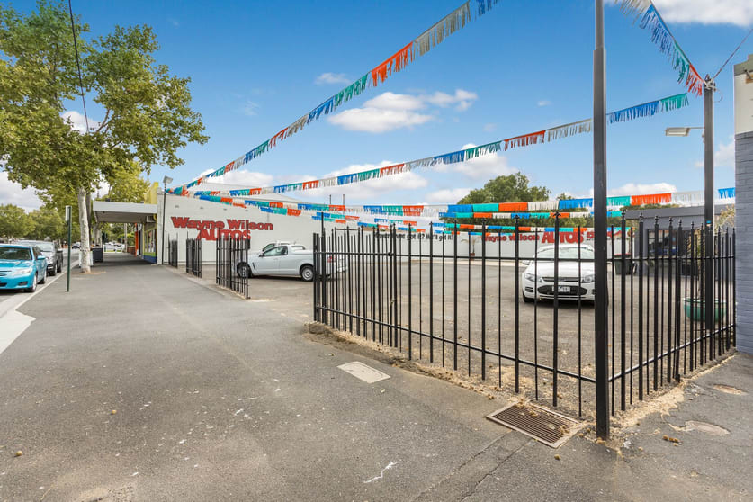 Click to view all images 290-294 High Street Golden Square VIC 3555 - Image 3