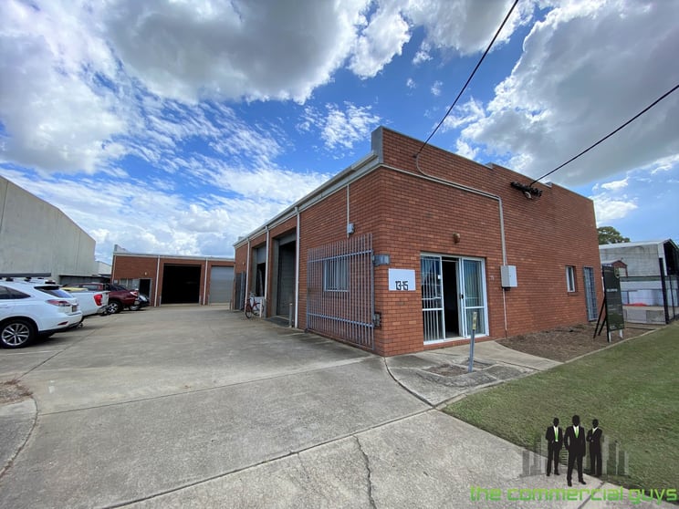 Click to view all images 5/13-15 Storie St Clontarf QLD 4019 - Image 1
