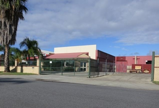 Click to view all images 35 HOGARTH STREET Cannington WA 6107 - Image 2