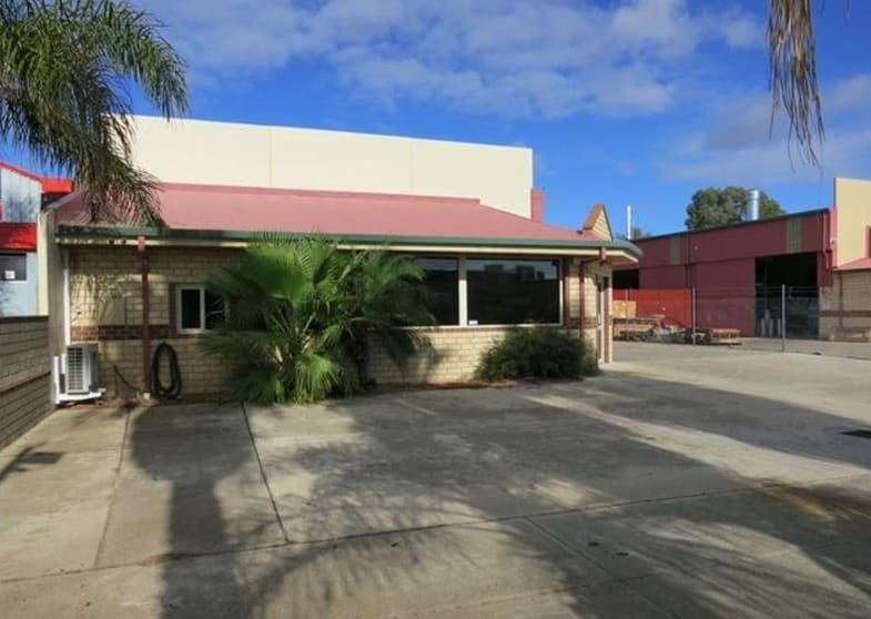 Click to view all images 35 HOGARTH STREET Cannington WA 6107 - Image 3