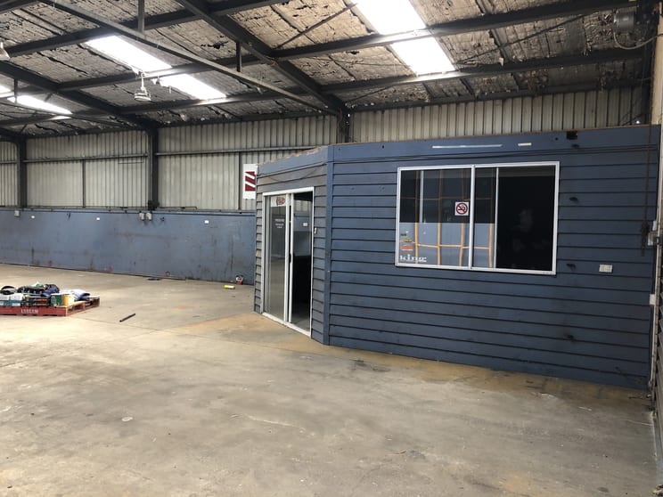 Click to view all images 2/77-83 High St Melton VIC 3337 - Image 3