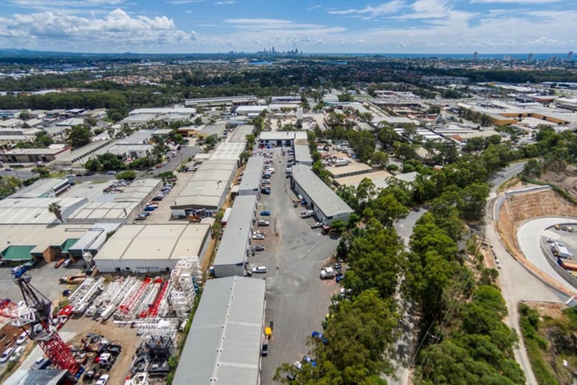 Click to view all images 3A/31 Rudman Parade Burleigh Heads QLD 4220 - Image 3