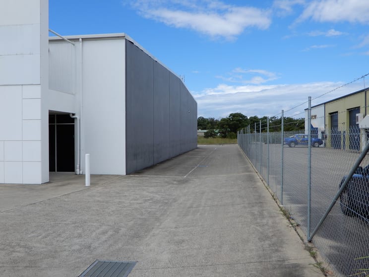 Click to view all images 3/17 Isles Drive Coffs Harbour NSW 2450 - Image 2