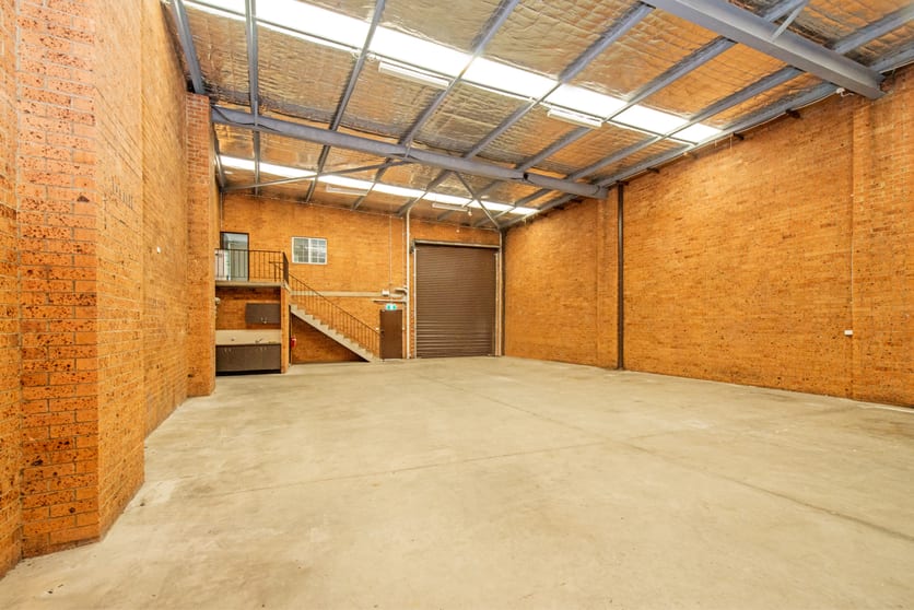 Click to view all images 2/42 William Street Botany NSW 2019 - Image 1