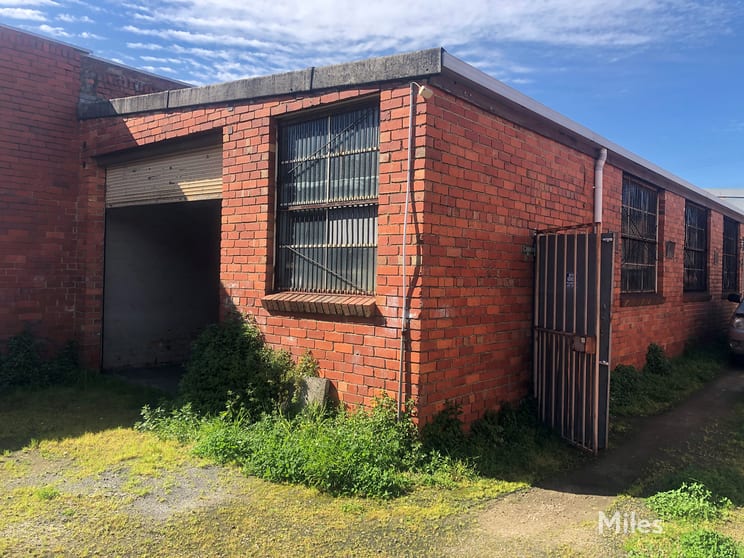 4/33 Korong Road Heidelberg West VIC 3081 - Image 2