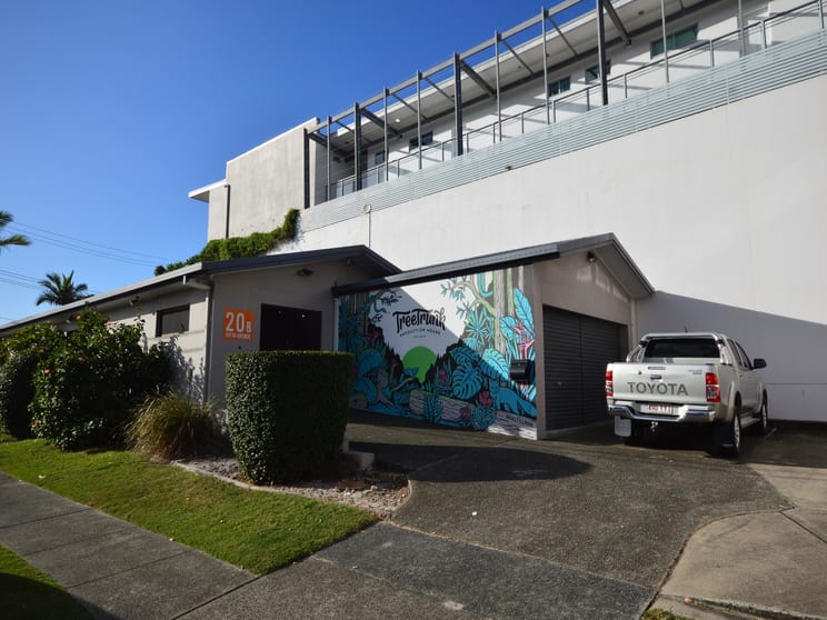 Click to view all images Palm Beach QLD 4221 - Image 2