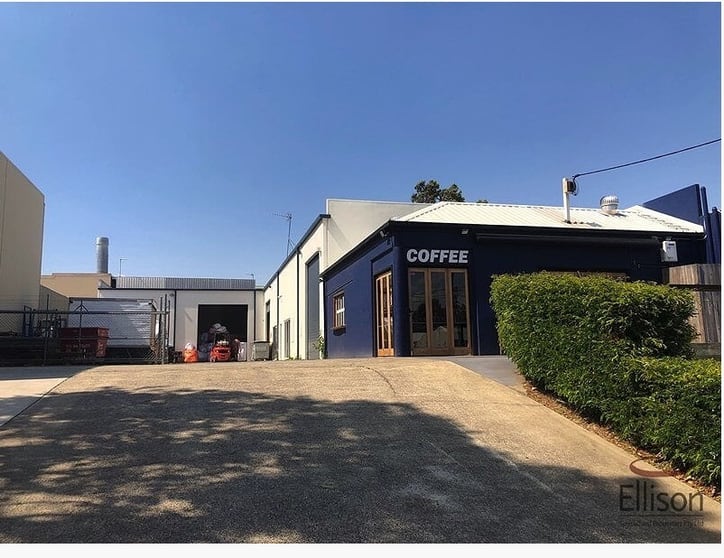 Click to view all images Unit 1 (a) & (b) 17 Manufacturer Drive Molendinar QLD 4214 - Image 1