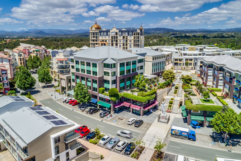 Click to view all images 3027 The Boulevard Carrara QLD 4211 - Image 2