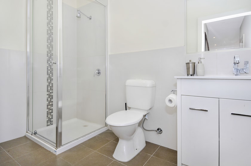 Click to view all images 140 Plenty Road Preston South VIC 3072 - Image 3