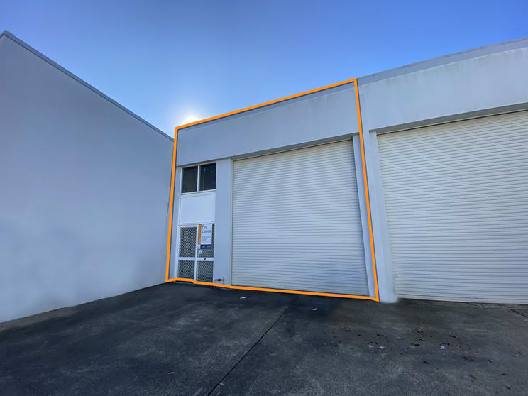 Click to view all images Unit 4/21-23 Hurley Drive Coffs Harbour NSW 2450 - Image 1