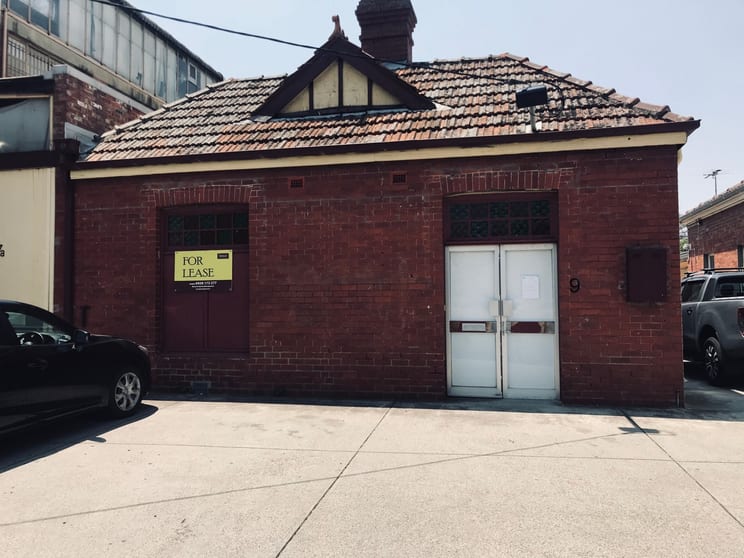 Click to view all images 9 Moore Street Moonee Ponds VIC 3039 - Image 1