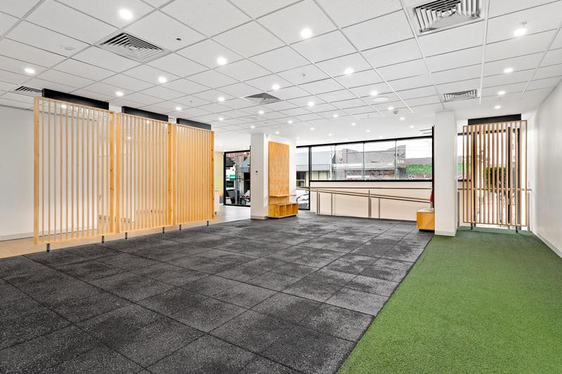 Click to view all images 261 Waverley Road Malvern East VIC 3145 - Image 2