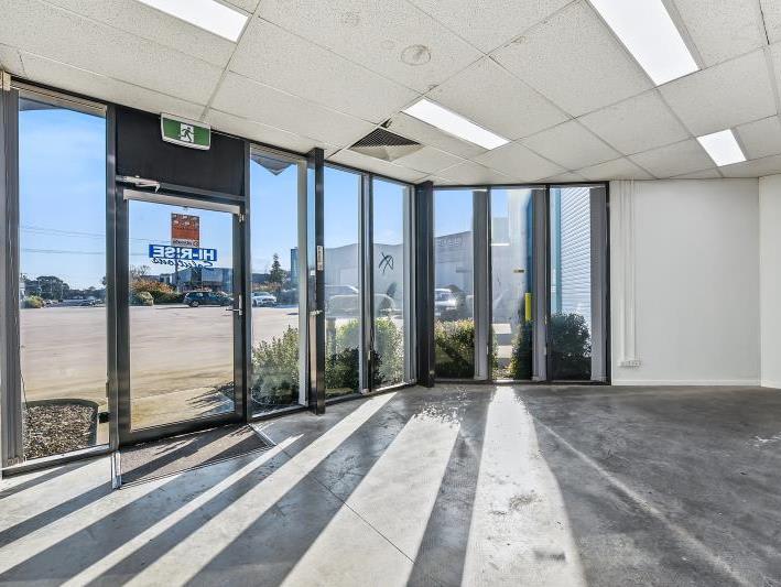Click to view all images 5/34-36 Melverton Drive Hallam VIC 3803 - Image 2