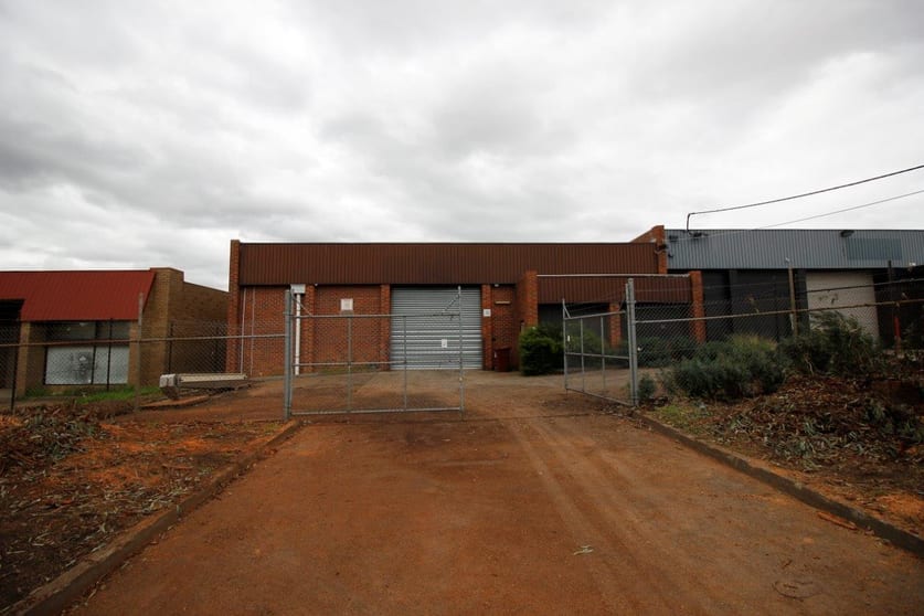 Click to view all images 32 Parkhurst Drive Knoxfield VIC 3180 - Image 2