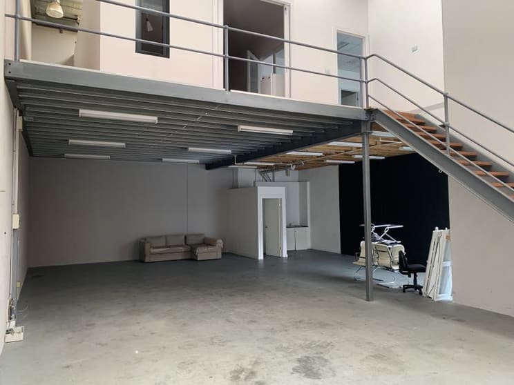 Click to view all images Unit 9/9 - 345 Plummer St Port Melbourne VIC 3207 - Image 3