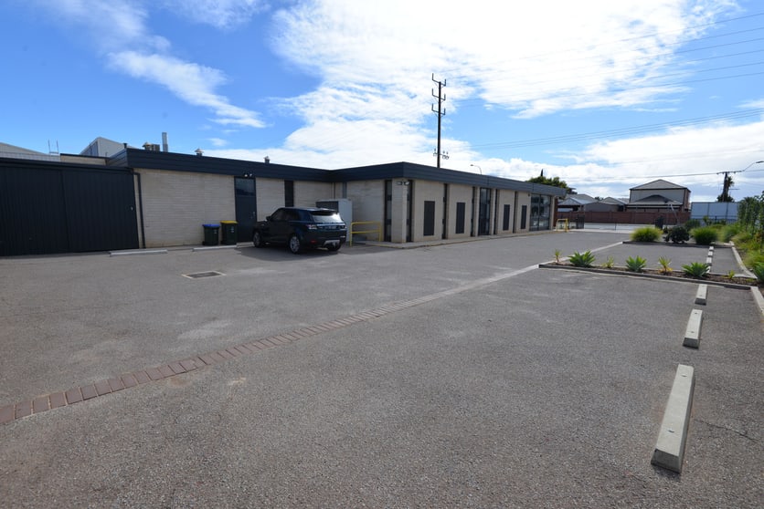 Click to view all images 326 Grange Road Kidman Park SA 5025 - Image 3