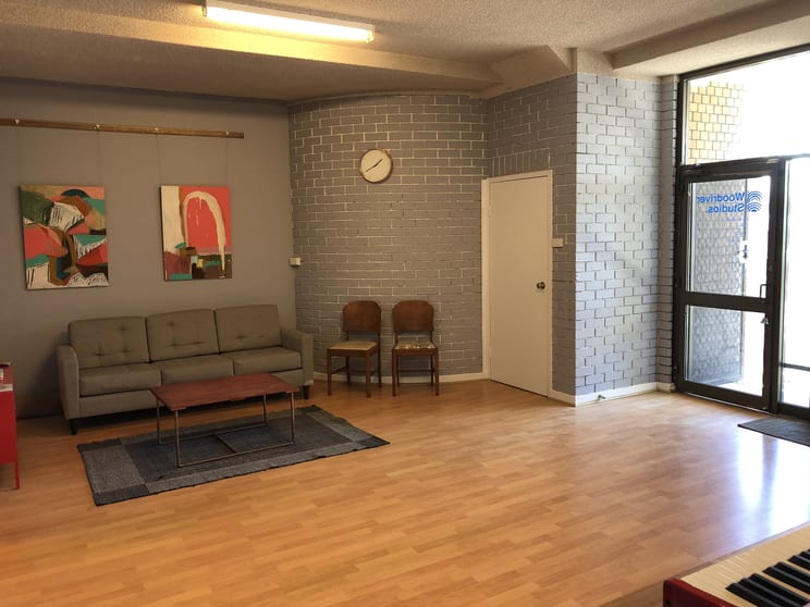 Click to view all images 2 & 3/850 Hunter Street Newcastle NSW 2300 - Image 1