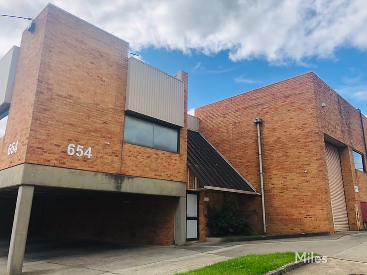 1/654 Waterdale Road Heidelberg West VIC 3081 - Image 2