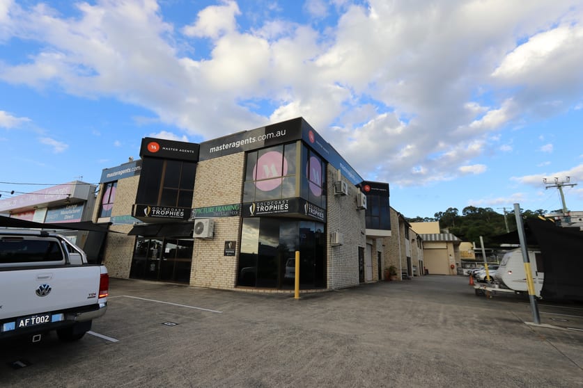 Click to view all images 6a/28 Junction Road Burleigh Heads QLD 4220 - Image 1