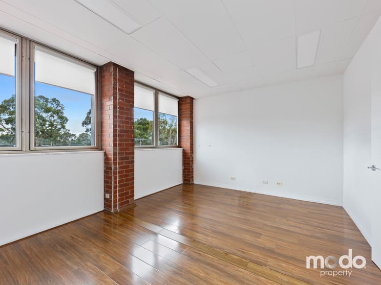 Click to view all images 16S/314-360 Childs Road Mill Park VIC 3082 - Image 3