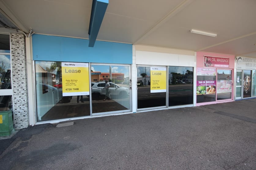 Click to view all images 215 Charters Towers Road Hyde Park QLD 4812 - Image 1