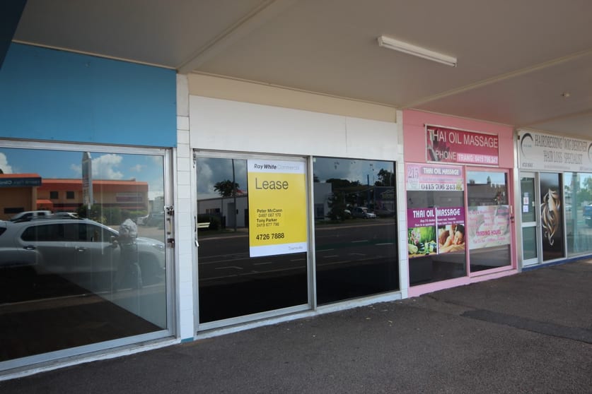 Click to view all images 213-215 Charters Towers Road Hyde Park QLD 4812 - Image 1