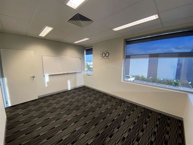Click to view all images 5/205 Leitch's Road Brendale QLD 4500 - Image 3