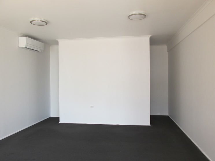 Click to view all images 14/564 Esplanade Urangan QLD 4655 - Image 2
