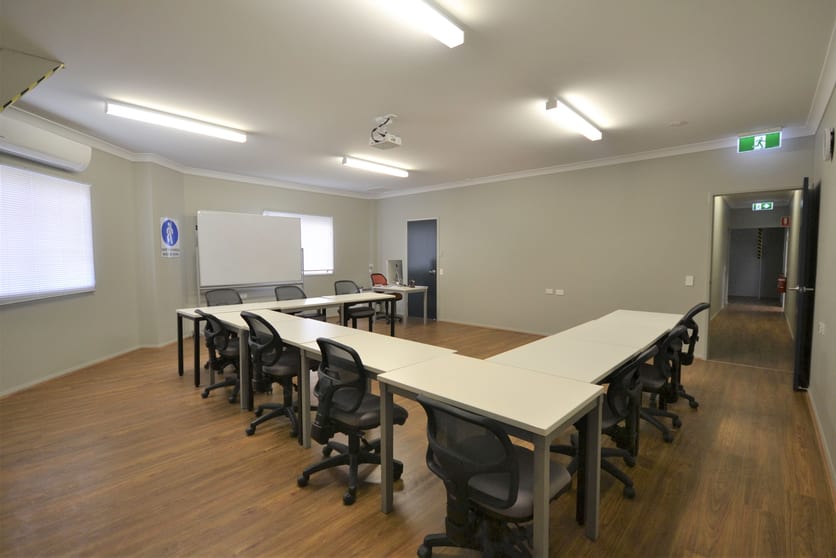 Click to view all images Shed 1/5-7 Yarra Lane Rockville QLD 4350 - Image 3