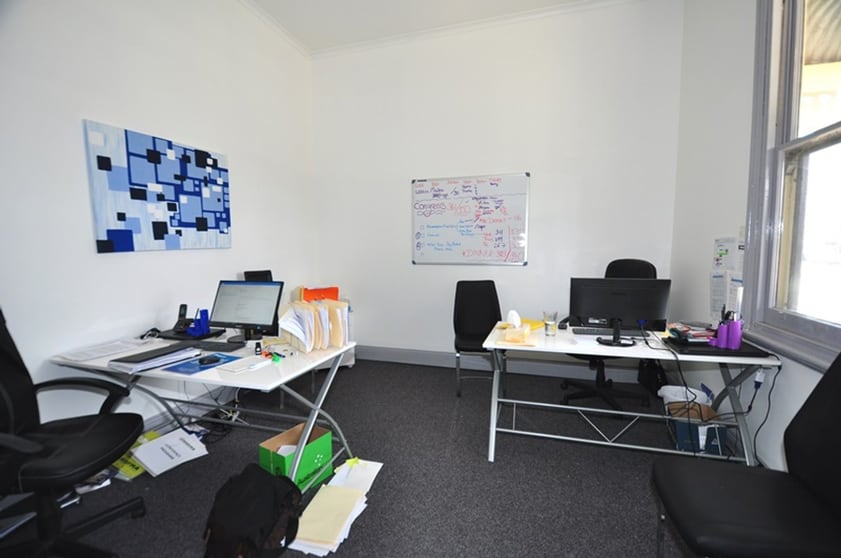 Click to view all images 52 McIvor Road Kennington VIC 3550 - Image 3