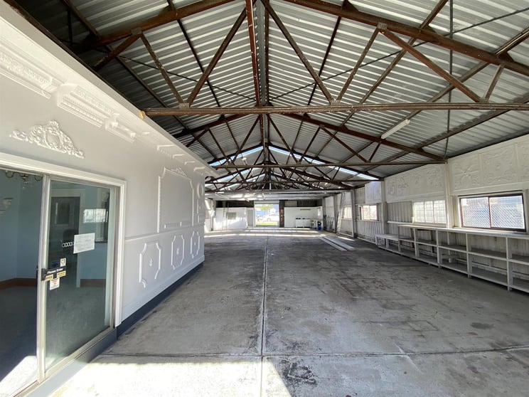 Click to view all images 49 Arnott Street Edgeworth NSW 2285 - Image 2