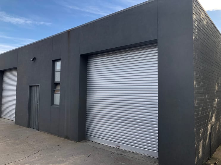Click to view all images 4/28 Windsor Road Croydon VIC 3136 - Image 1