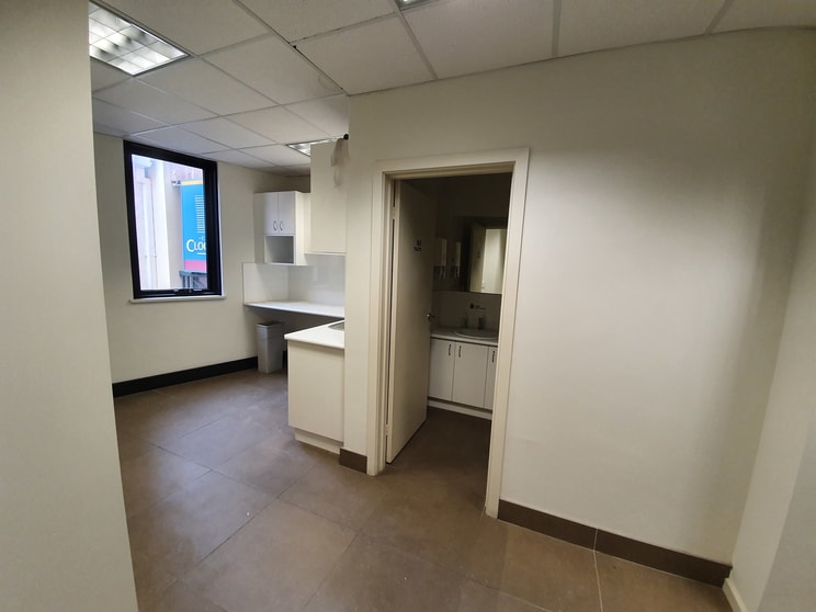 Click to view all images LEVEL 1/302 LYGON STREET Carlton VIC 3053 - Image 3