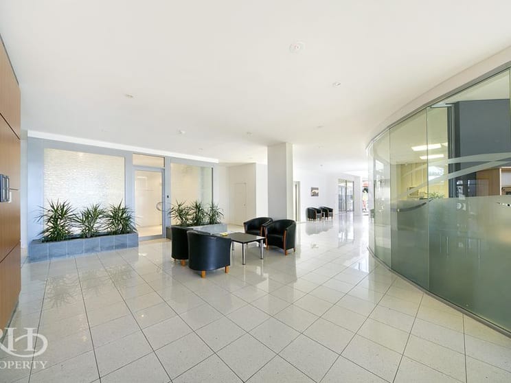 Click to view all images C2/1 The Esplanade Mount Pleasant WA 6153 - Image 3