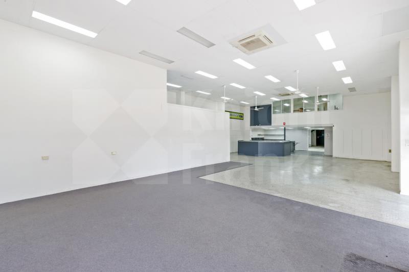 Click to view all images Shop/160 Kent Street Rockhampton City QLD 4700 - Image 2