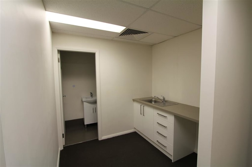 Click to view all images Office 16/59-69 Halstead Street South Hurstville NSW 2221 - Image 3