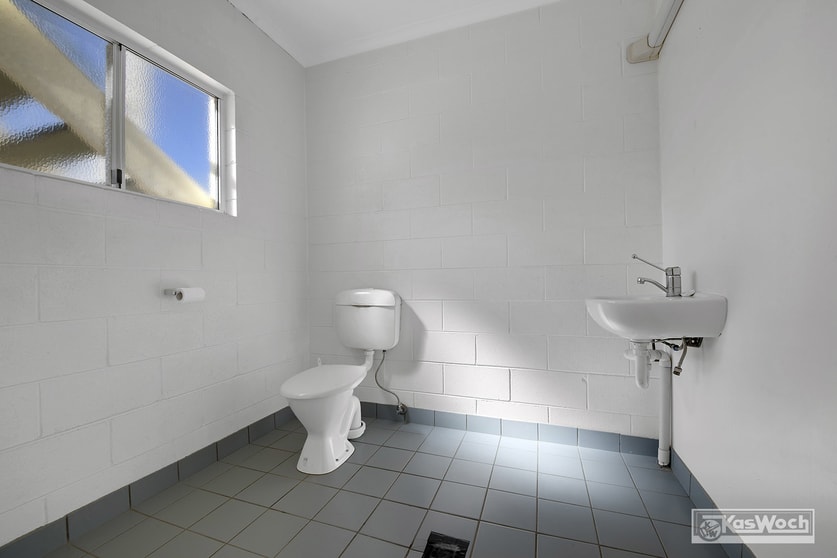Click to view all images 223 Campbell Street Rockhampton City QLD 4700 - Image 3
