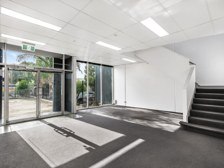 Click to view all images 66 Lillee Crescent Tullamarine VIC 3043 - Image 2