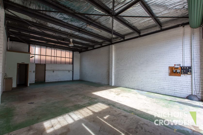 Click to view all images 3/6 Shearson Crescent Mentone VIC 3194 - Image 3