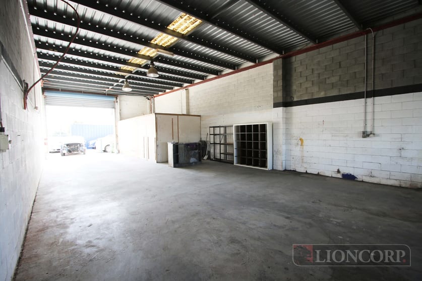 Click to view all images Kingston QLD 4114 - Image 2