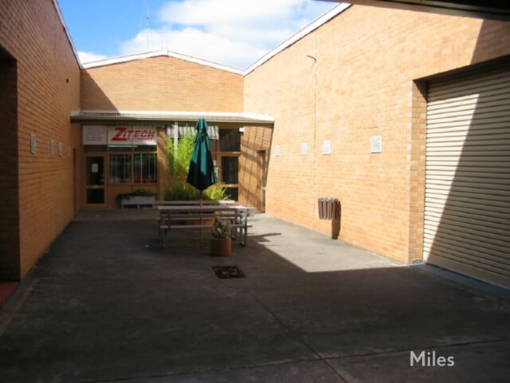 Click to view all images 1/55-57 St Hellier Street Heidelberg Heights VIC 3081 - Image 2