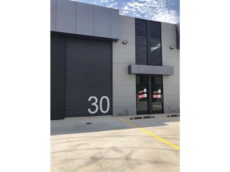 Click to view all images 30/5-11 Tariff Court Werribee VIC 3030 - Image 2