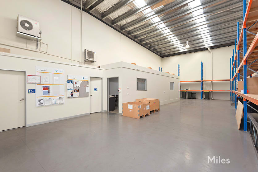Click to view all images 294 Darebin Road Fairfield VIC 3078 - Image 3